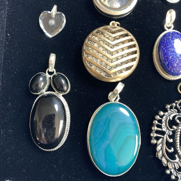 Lot of 31 Mixed Gemstone & Statement Pendants Boho Artisan Some 925 & Vintage - Picture 7 of 16